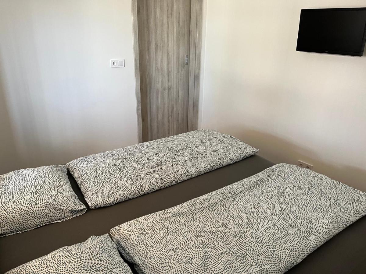 Rajczi Apartman Mohács Eksteriør billede