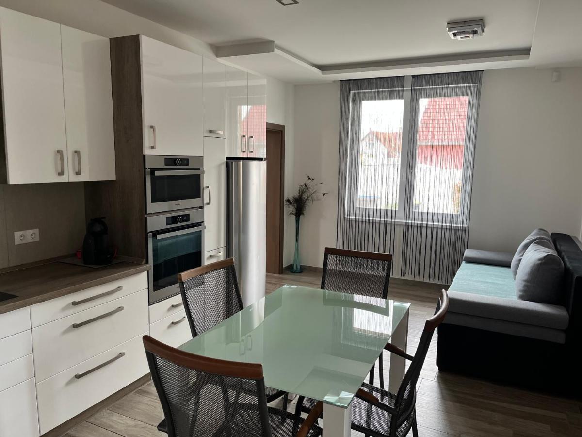 Rajczi Apartman Mohács Eksteriør billede
