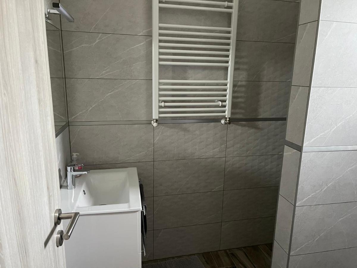 Rajczi Apartman Mohács Eksteriør billede