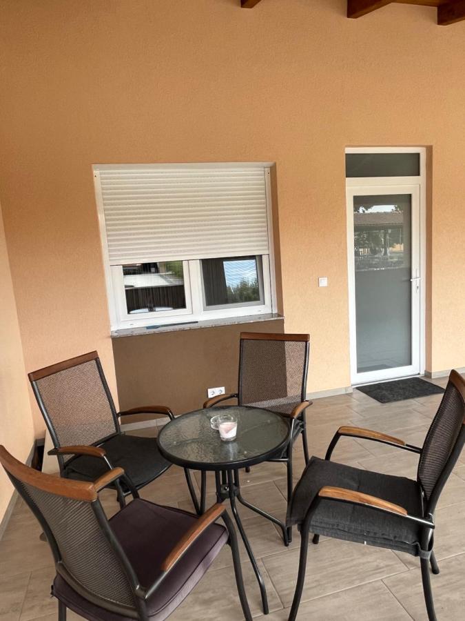 Rajczi Apartman Mohács Eksteriør billede